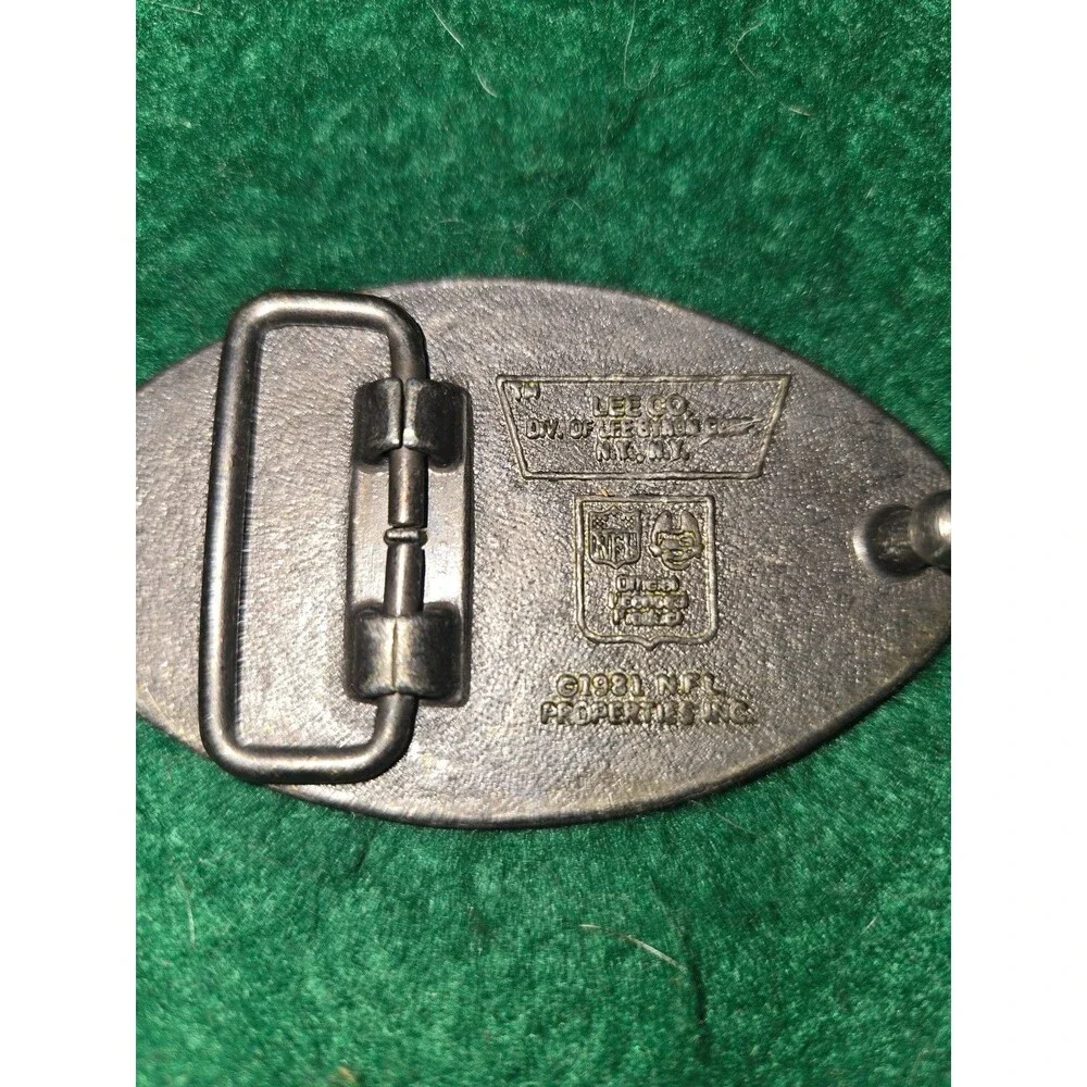 Vtg. 1981 Seattle Seahawks Belt Buckle (Y-8)